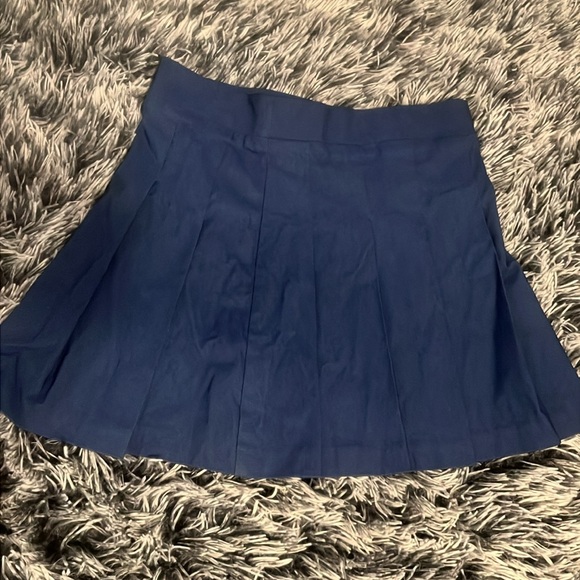 Skirt Set - Picture 3 of 7